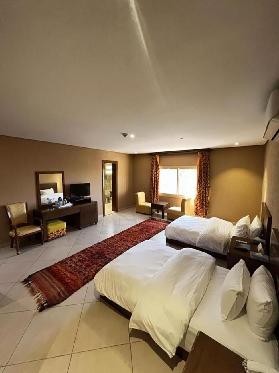 Al Malfa Resort Unaizah Exterior photo