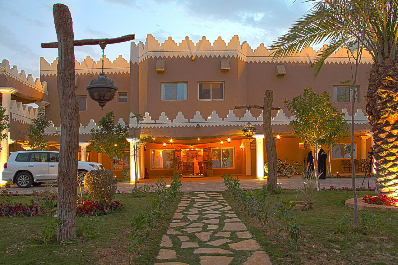 Al Malfa Resort Unaizah Exterior photo